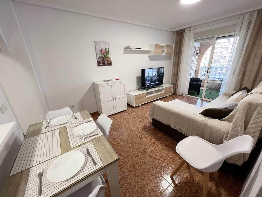Nice And Central Apartment Torrevieja Dış mekan fotoğraf