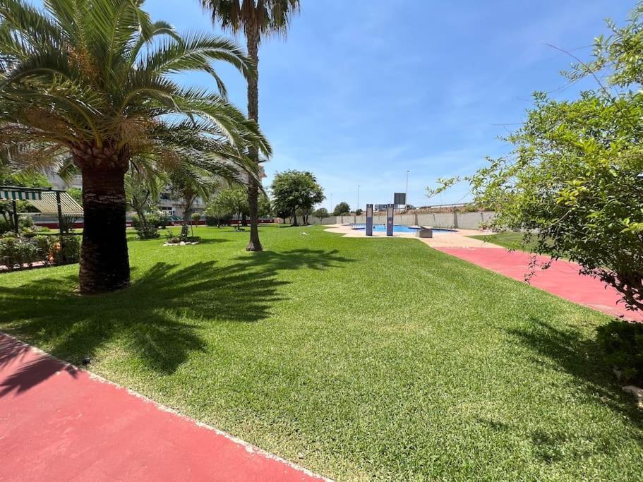 Nice And Central Apartment Torrevieja Dış mekan fotoğraf