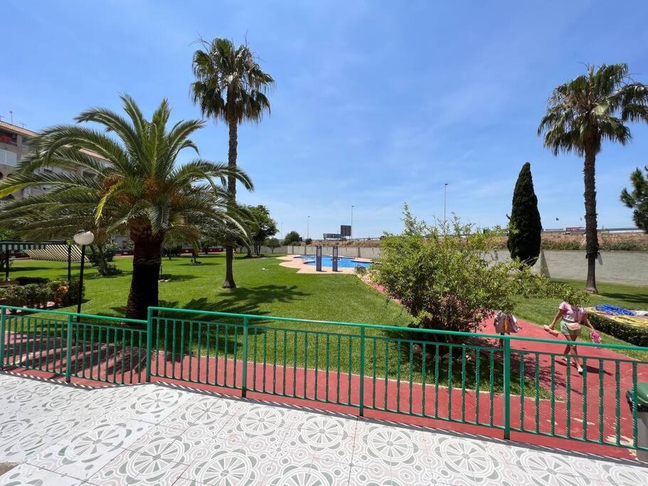 Nice And Central Apartment Torrevieja Dış mekan fotoğraf