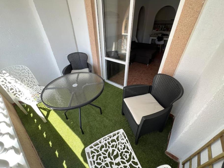 Nice And Central Apartment Torrevieja Dış mekan fotoğraf